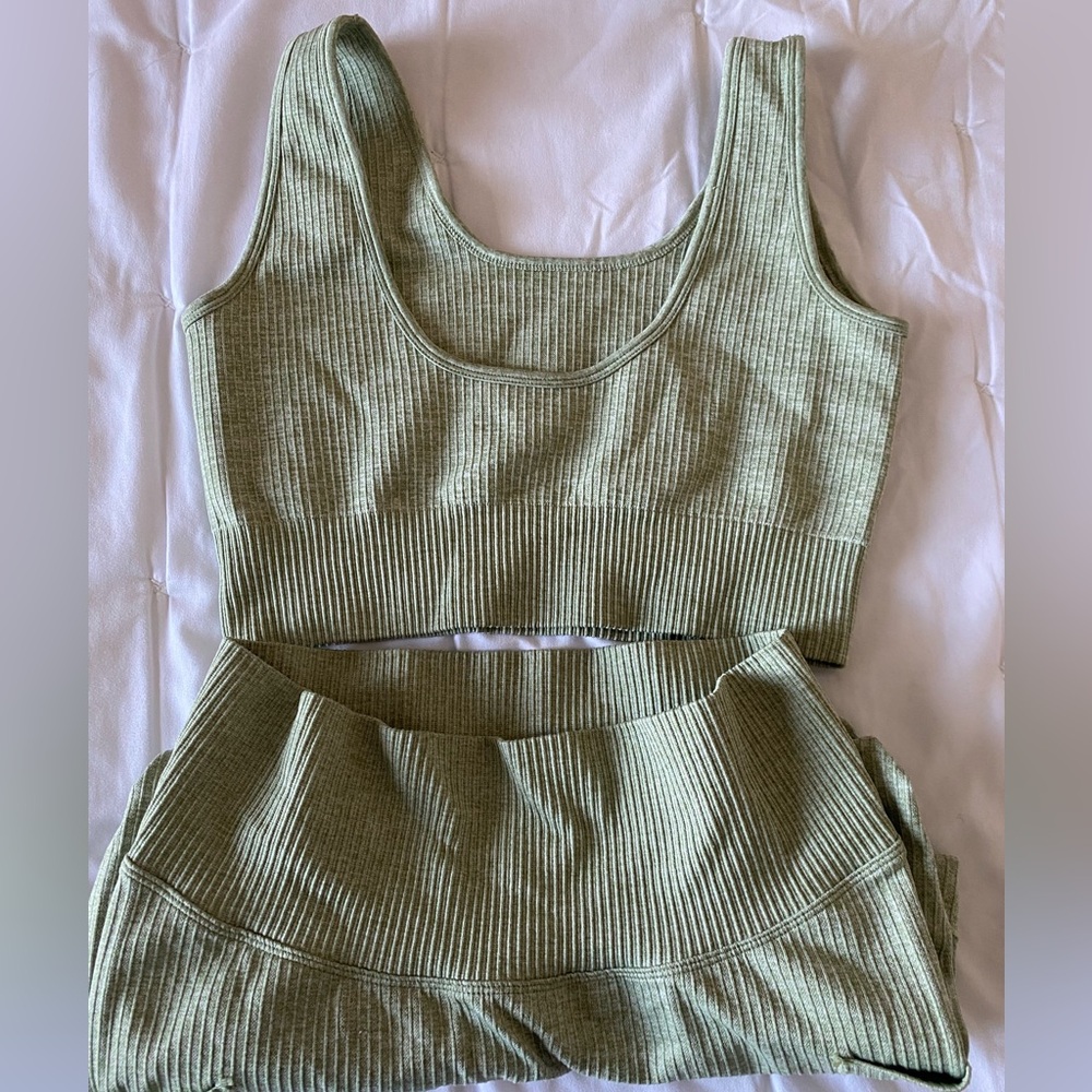 Mono B Olive Ribbed Crop Top
